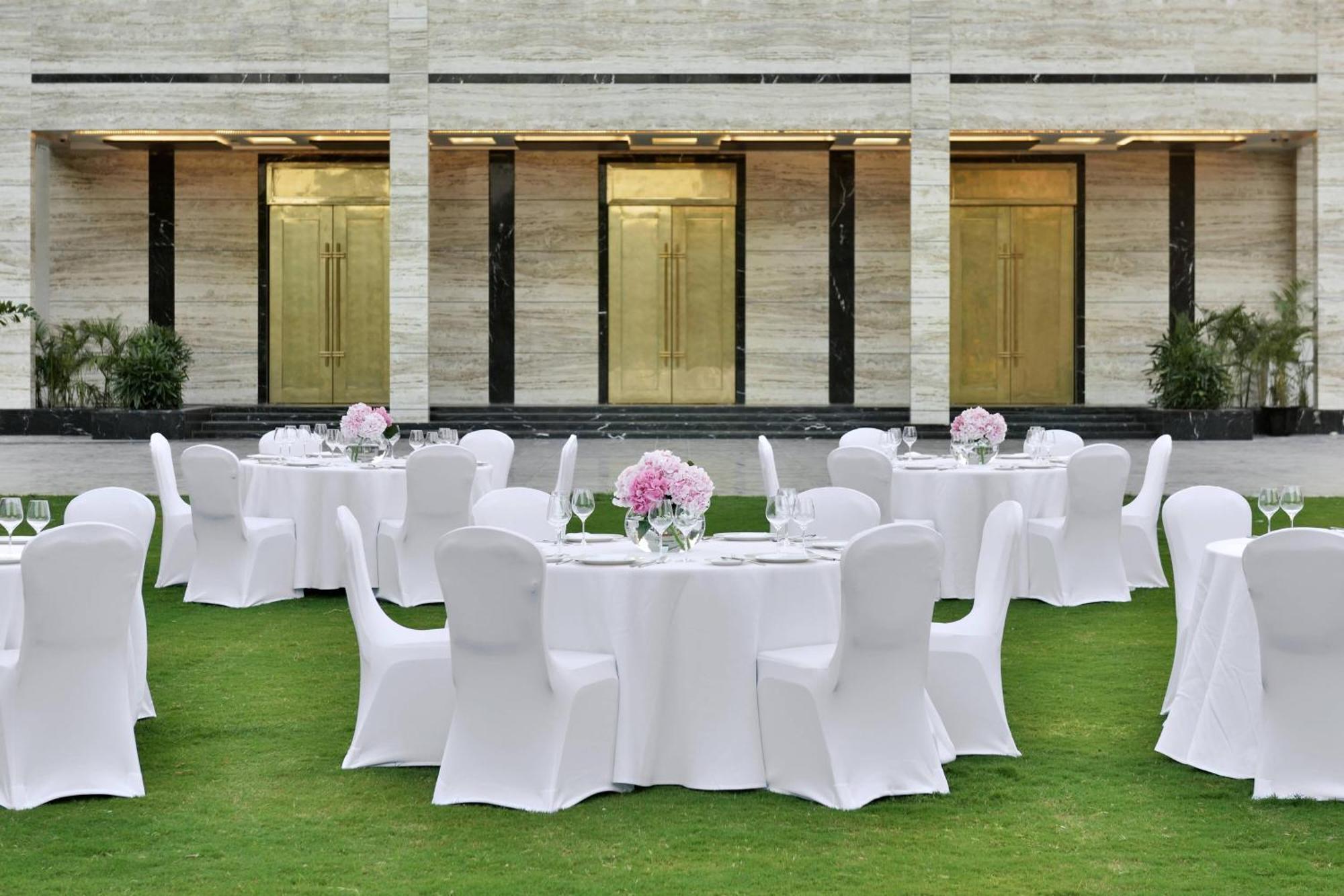 Renaissance Lucknow Hotel, Gomti Nagar Dış mekan fotoğraf
