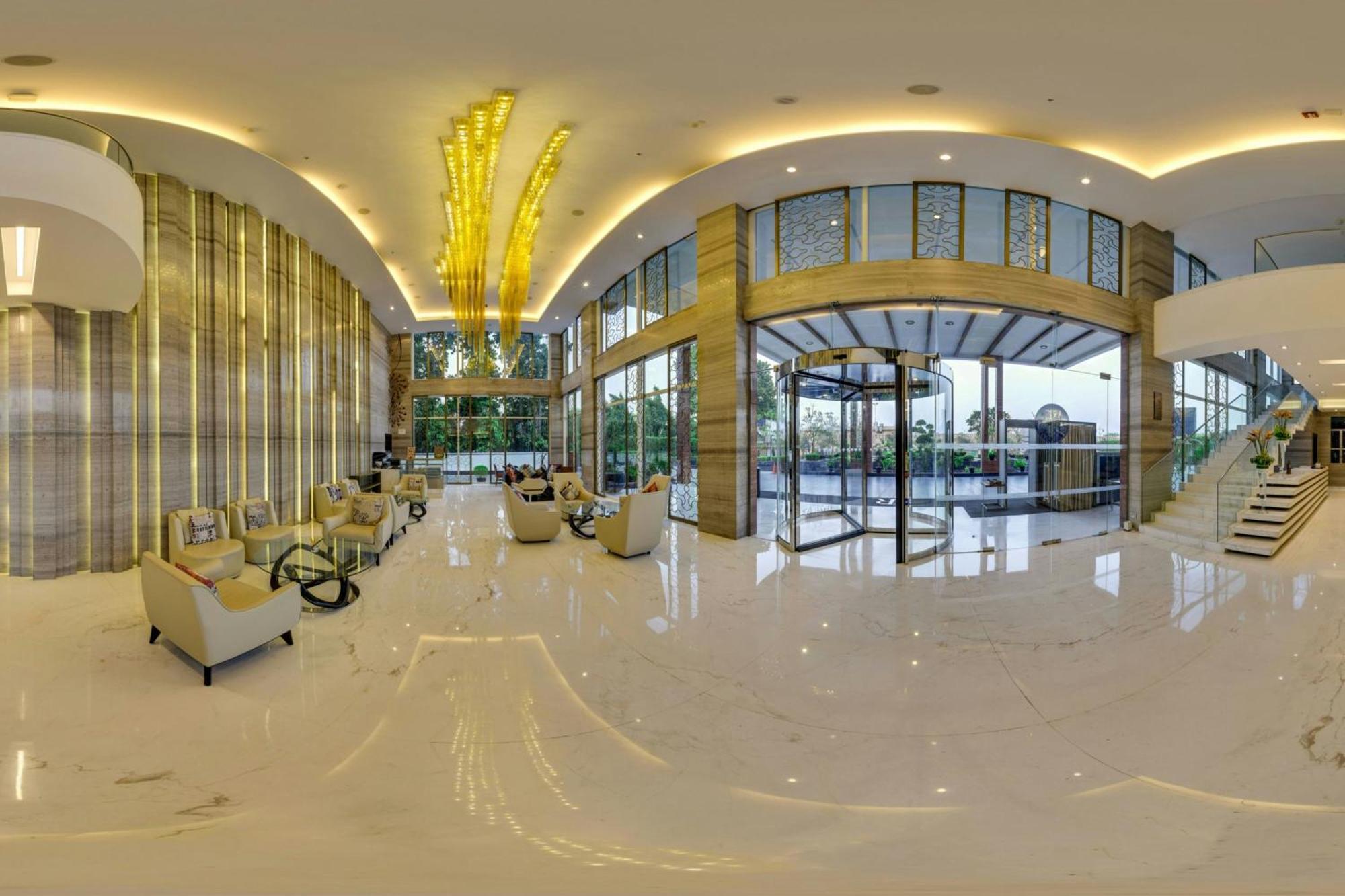 Renaissance Lucknow Hotel, Gomti Nagar Dış mekan fotoğraf
