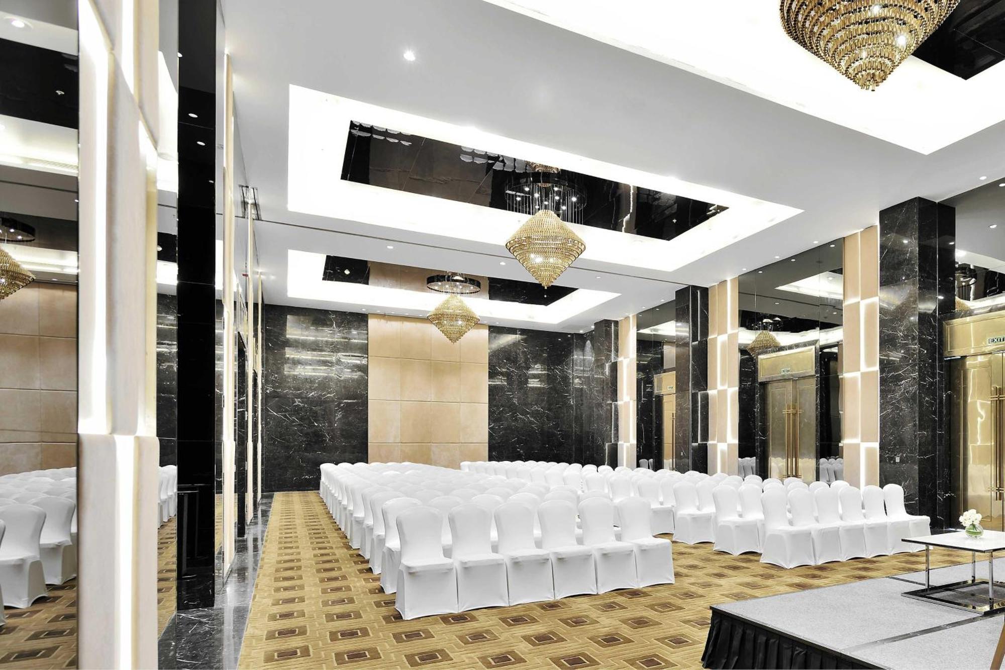 Renaissance Lucknow Hotel, Gomti Nagar Dış mekan fotoğraf